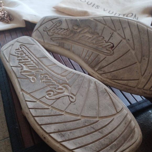 LV Sandals - Picture 2 of 6